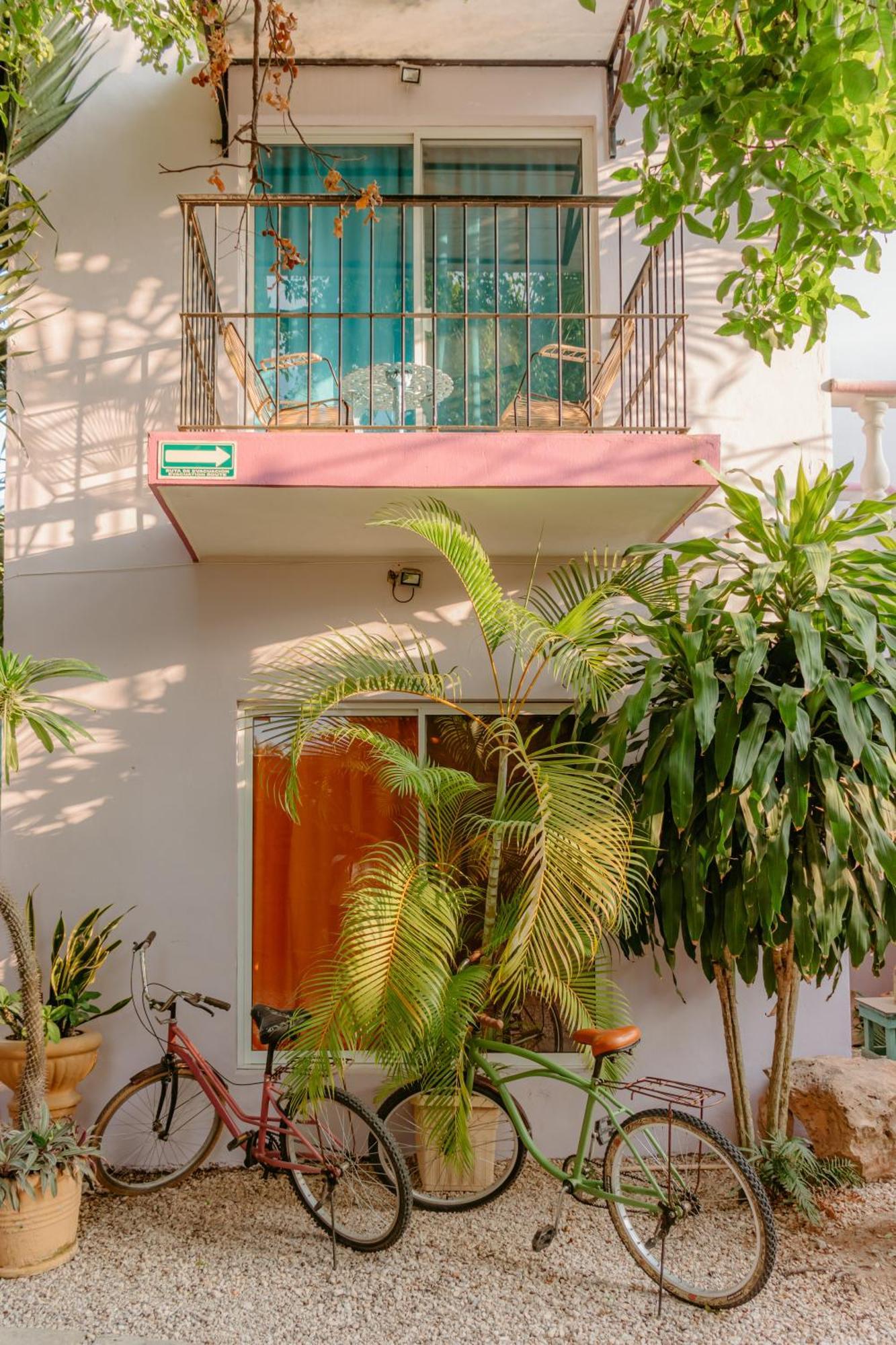 Hostal Tunich Naj & Hotel Valladolid  Exterior photo
