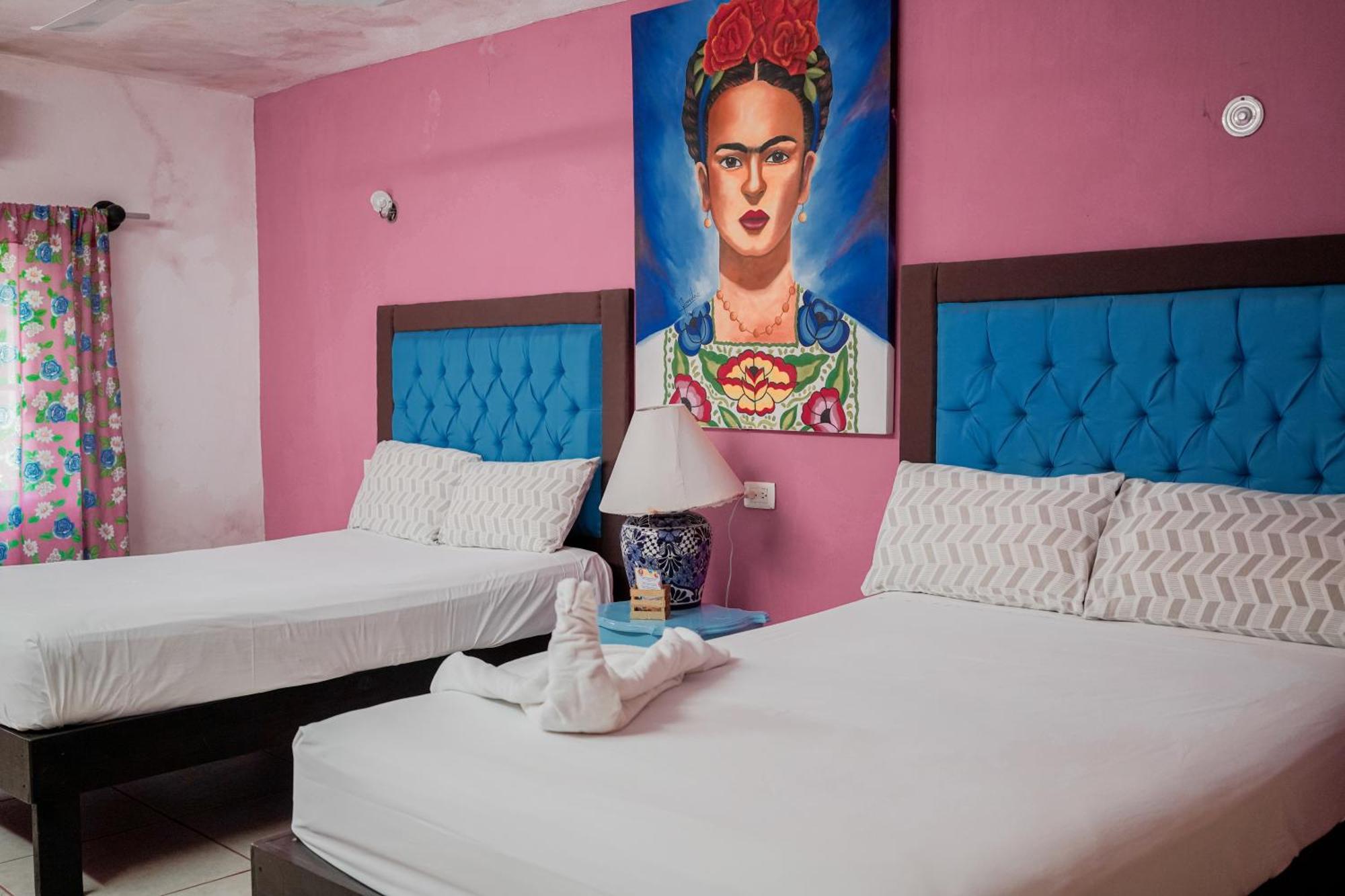 Hostal Tunich Naj & Hotel Valladolid  Room photo