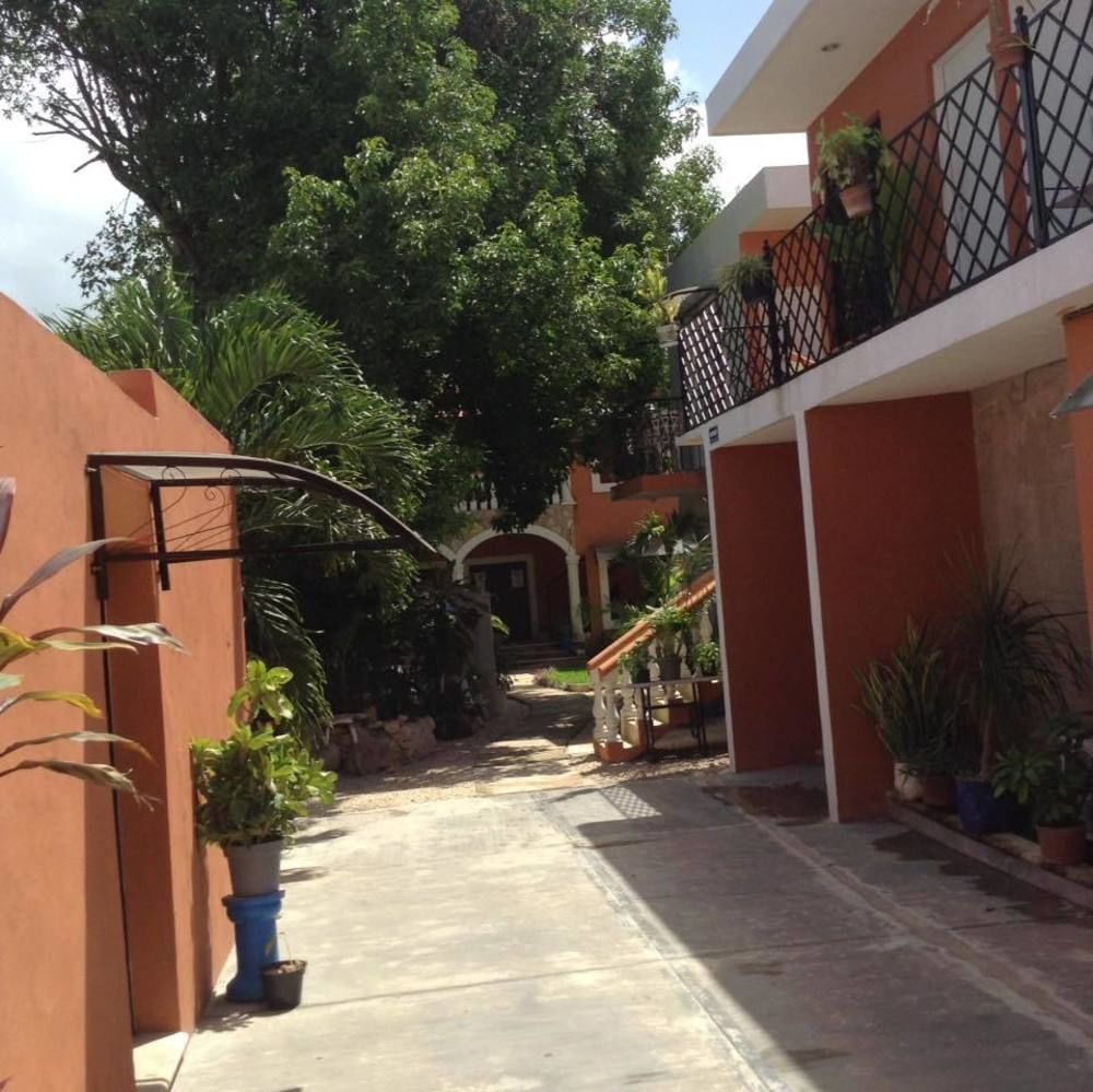 Hostal Tunich Naj & Hotel Valladolid  Exterior photo